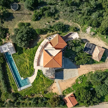 La Ronde Des Soleils Coti-Chiavari (Corsica)