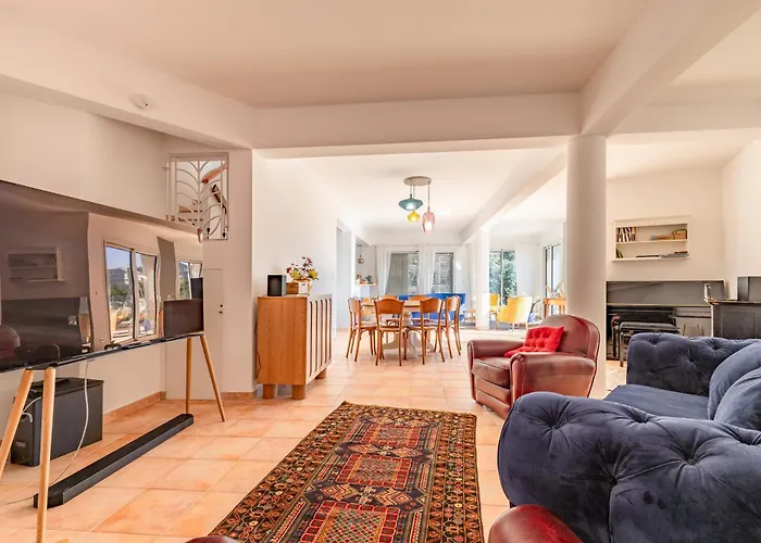 La Ronde Des Soleils Coti-Chiavari (Corsica)