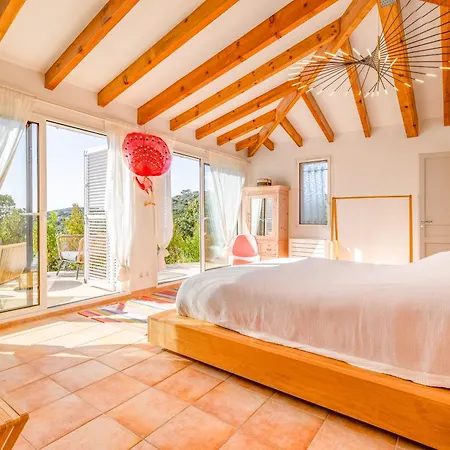 La Ronde Des Soleils Villa Coti-Chiavari (Corsica)
