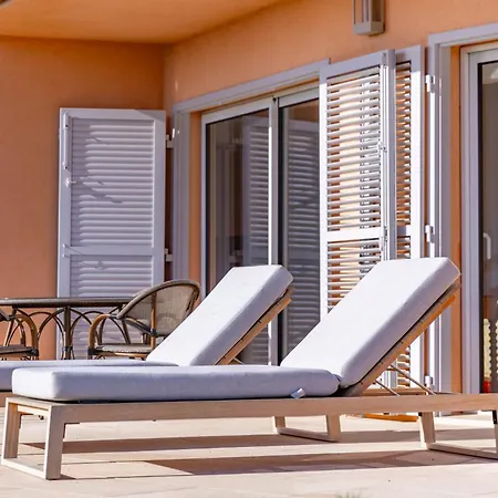Villa La Ronde Des Soleils Coti-Chiavari (Corsica)