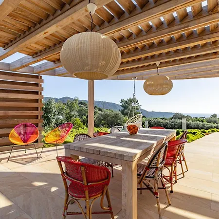 La Ronde Des Soleils Villa Coti-Chiavari (Corsica)