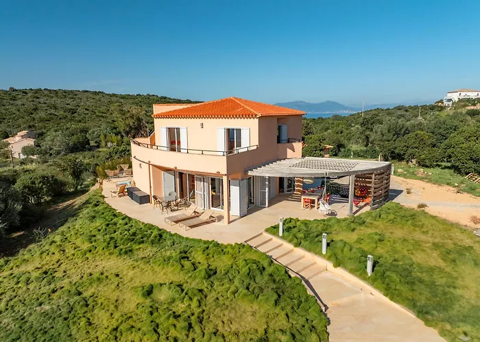 La Ronde Des Soleils Villa *