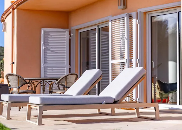 Villa La Ronde Des Soleils Coti-Chiavari (Corsica)